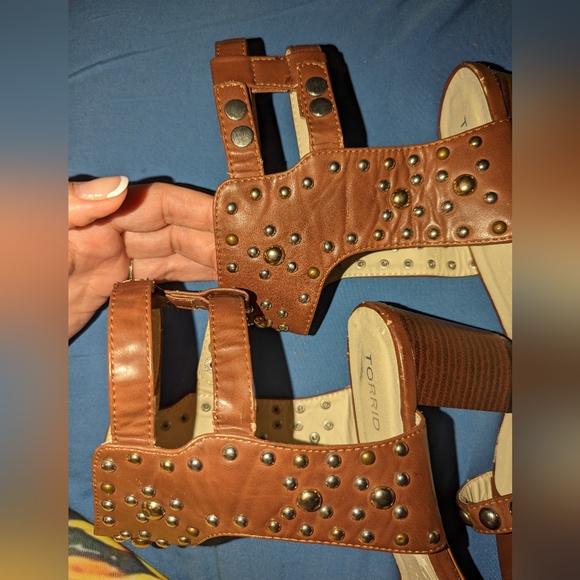 Torrid Ankle Studded Chunky Sandals 12 - Picture 6 of 13